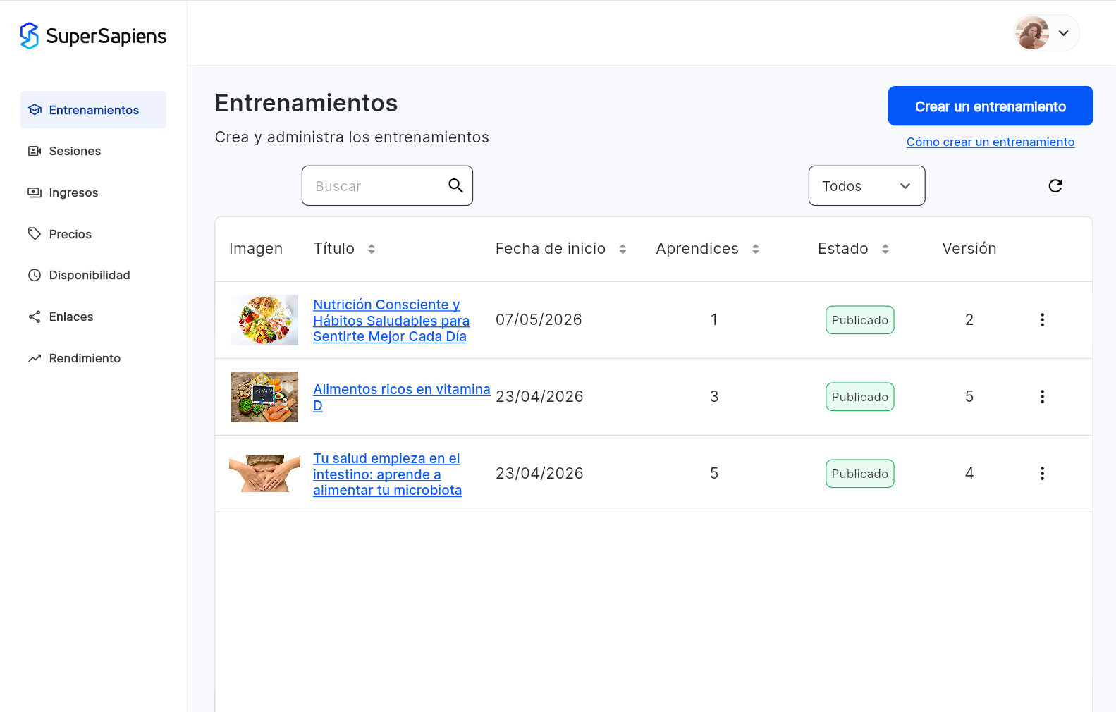 Panel de entrenamientos publicados por un maestro